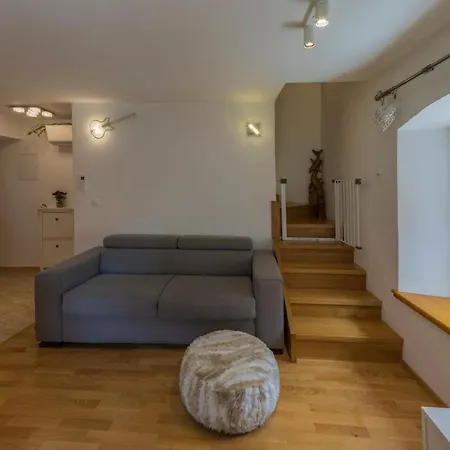 Krka Waterfalls スクラーディン