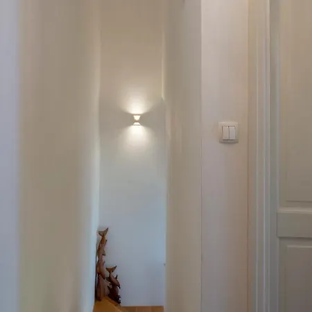 Krka Waterfalls スクラーディン