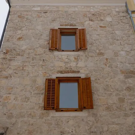 Krka Waterfalls Apartamento