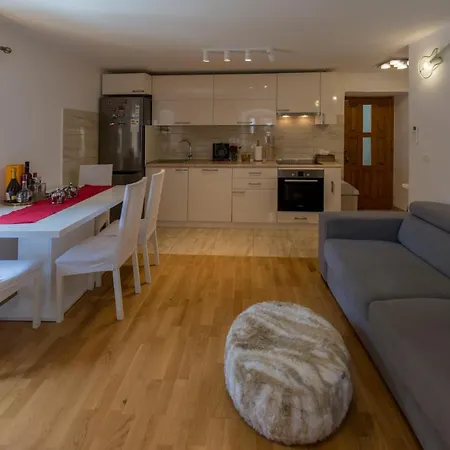 Krka Waterfalls * スクラーディン