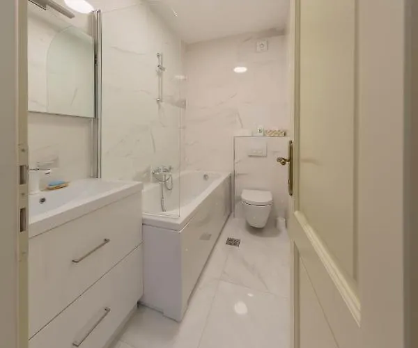 Krka Waterfalls * Skradin