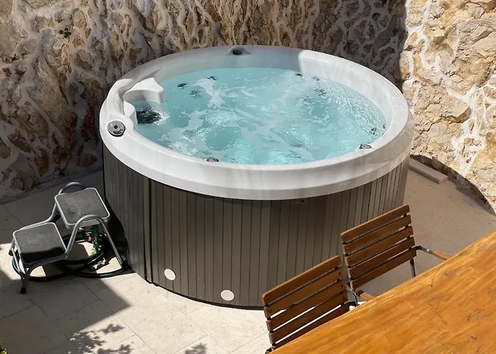 Krka Waterfalls Skradin